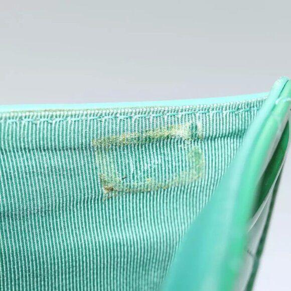 AUTHENTICITY GUARANTEED CHANEL Wallet Enamel Green CC - Picture 16 of 16